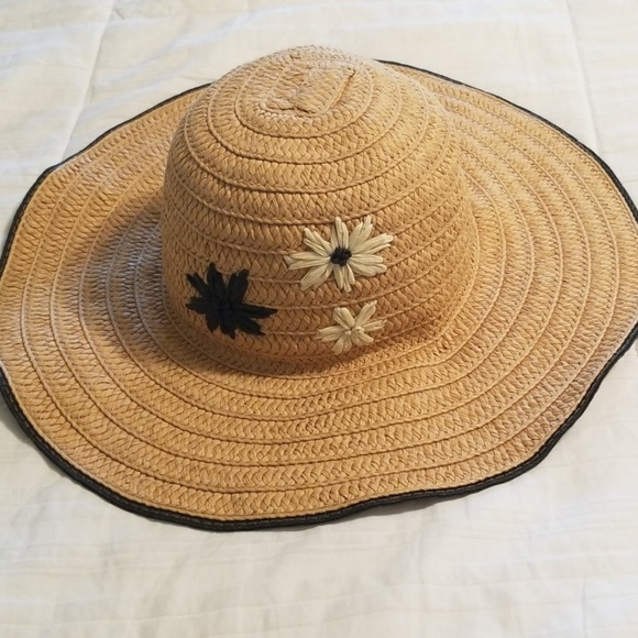 target Accessories - Straw hat with floppy brim target Accessories - Straw hat with floppy brim